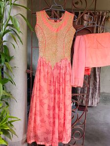 Beautiful Occassional Gown With Pant And Dupatta🌸