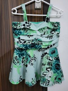 sleeveless peplum top for women