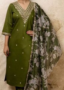 Elegant Green Embroidered Kurta Set