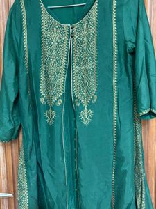 Elegant Emerald Kurta Set