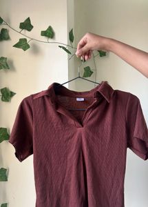 Ribbed Collared Short Sleeve Top