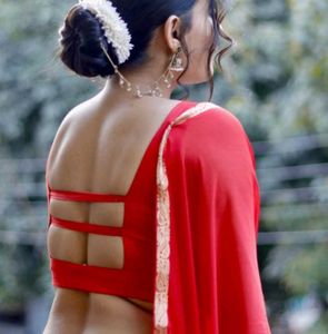 Padded Silk Back Hook Square Neck Blouse