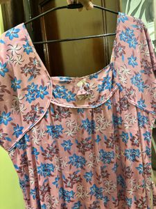 Comfortable Floral Nightgown/nighty