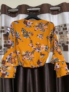 Top Size Small
