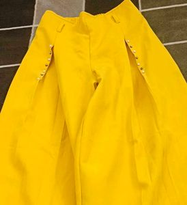 Girls Floral Top &amp; Yellow Pants Set Size-38