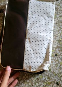 Traveling bah or jewelry purse