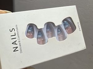 Press-On Nails - 24 Pcs
