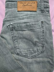 V Dot Slim Fit Jeans