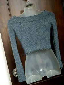 Chic Grey Off-Shoulder Crop top