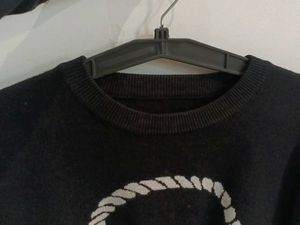 Cropped Black Knit Sweater with Graphic