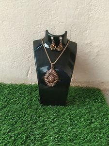 👩‍🦰Copper Golden Chain Pedant
