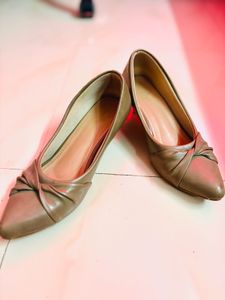 Stylish Pointed Toe Knot Heels