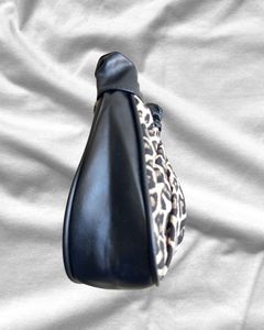 Chic Leopard Print Shoulder Bag