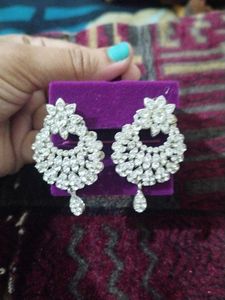 Stunning Kundan Maang Tikka &amp; Earring Set