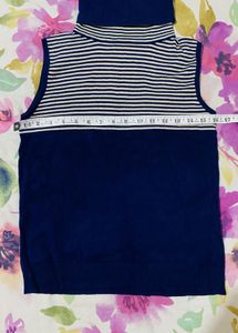 Sleeveless Navy Blue Turtleneck Top