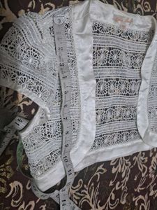 Elegant Lace Bolero Jacket