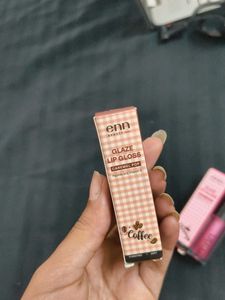Lip Gloss and Matte Lipstick Set