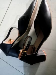 Black Shoes