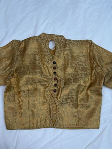 PREMIUM BANARASI GOLDEN BLOUSE.