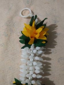 Yellow &amp; White Floral Necklace