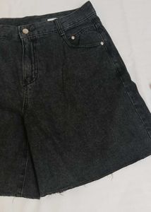 Black Knee-Length Denim Shorts