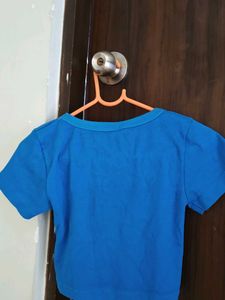 H&amp;m Vibrant Blue Cropped T-Shirt