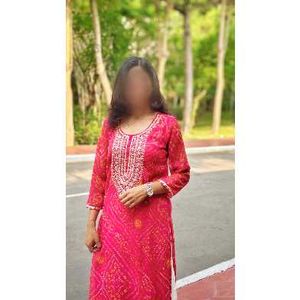 dark pink bandhani kurta