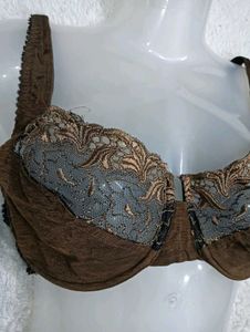 Elegant Brown Lace Trim Bra ♥️