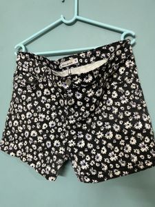B1G1 Floral Print Denim Shorts