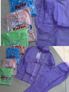 OFFER 😮😮🔥Purple  unisex Raincoat Set