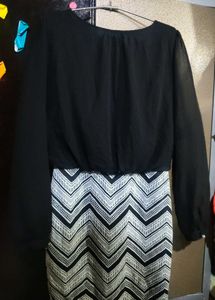 Chic Black &amp; White Chevron Dress