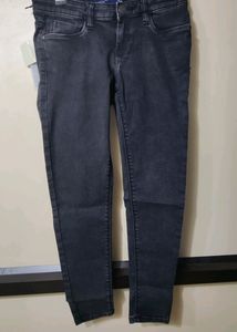 Tokyo Talkies.  Women's Casual Jeans. New With Tag
