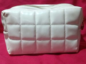nykaa luxe Quilted Cosmetic Bag