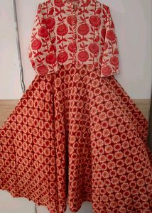 Flared cotton kurta.