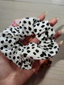 Y2K Chic Clean Girl Scrunchies