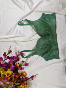 🇳🇿💫🎀Green Lace Bra very beautiful stuff