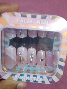new put on nails