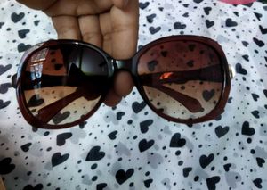 Stylish Brown Cat-Eye Sunglasses