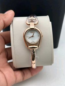 Gucci Women's Bangle Watch Green Dial