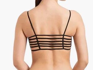 Simple Black Sports Bra