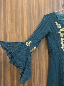 Elegant Teal Embroidered Kurta
