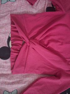 Chic Pink Ribbed Twist-Front Top