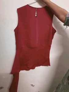 women's top