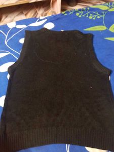 Classic Argyle Knit Vest