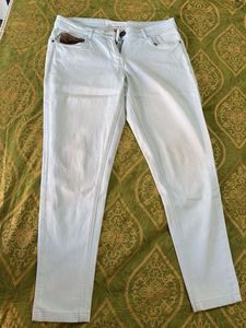 Light Wash Denim Jeans