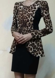 black bodycon dress