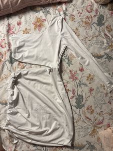 Chic White One-Shoulder Mini Dress
