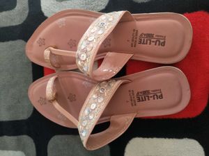 Elegant Pink Toe-Ring Sandals