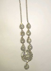 Exquisite Diamond Necklace Set