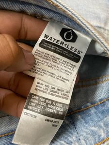 LEVIS ORIGINAL JEANS